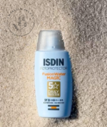 ضدآفتاب فیوژن واتر ایزدین مدل Magic با SPF50 بدون رنگ مناسب تمام انواع پوست حجم 50 میل